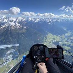 Flugwegposition um 15:11:31: Aufgenommen in der Nähe von Gemeinde Bramberg am Wildkogel, Österreich in 2935 Meter